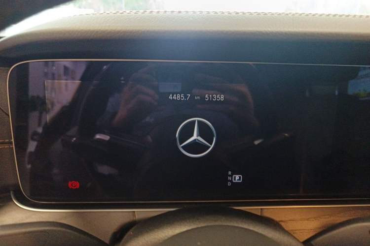 Used Mercedes-Benz E-Class 2022 Second Facelift E 300 L Sporty and Stylish Edition
