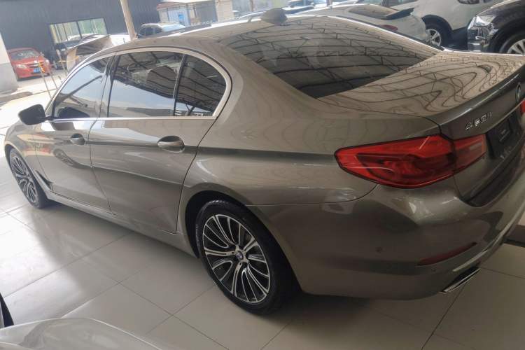 Used BMW 5 Series 2019 Facelifted 525Li Luxury Package

