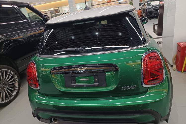 Used  MINI 2023 1.5T COOPER Artist