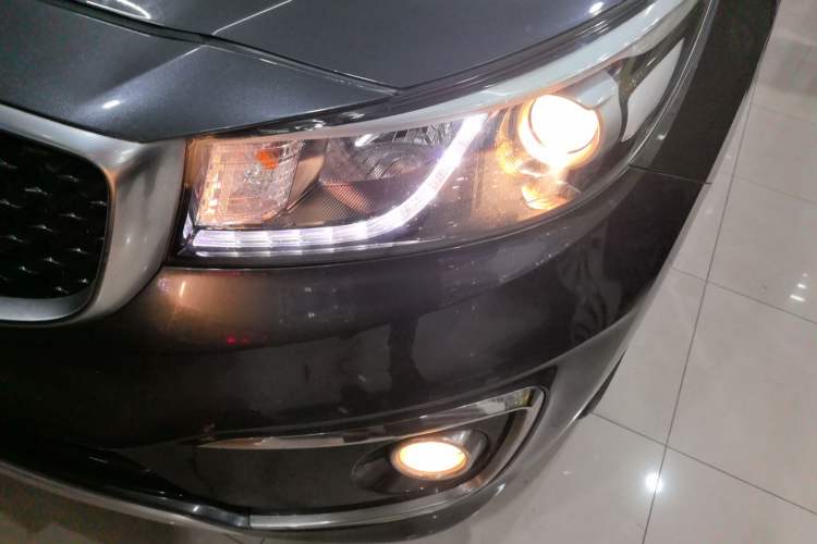 Used Kia Carnival 2015 3.3 GDI Luxury Edition China V Standard