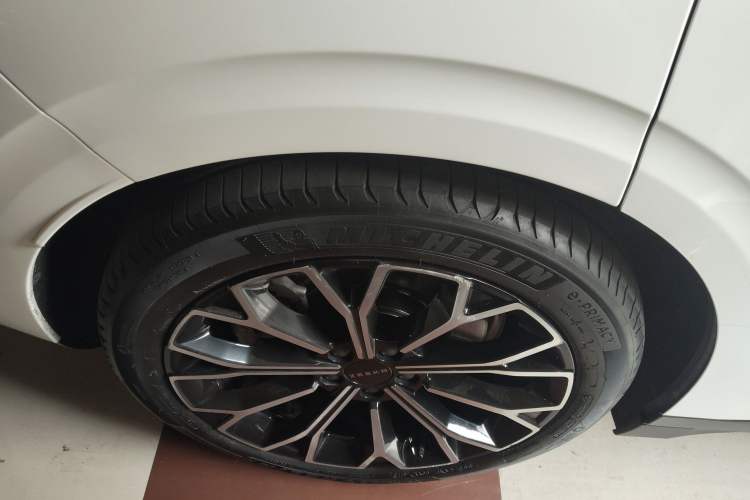 Used Zeekr 007 2024 Rear-Drive Intelligent Driving Version 75 kWh
