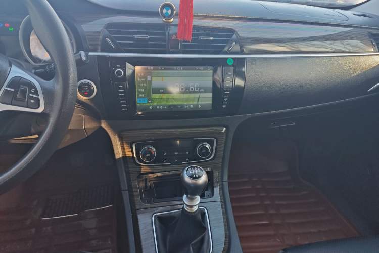 Used Zotye T600 2015 1.5T Manual Luxury Model
