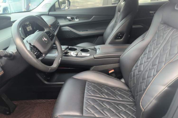 Used Changan UNI-K iDD 2022 Blue Whale iDD 130km 1.5T Prestige Model
