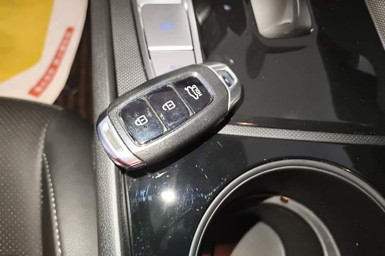 Used Hyundai Elantra 2023 1.5L CVT GLX Elite Edition
