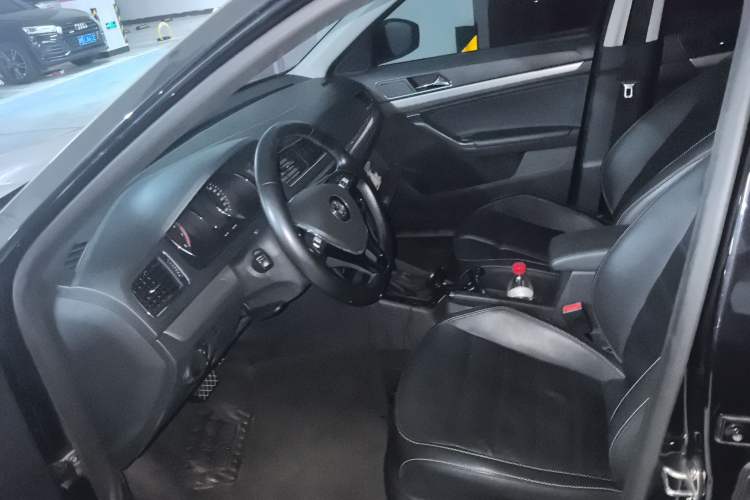 Used Volkswagen Lavida 2017 1.6L Automatic Comfort Edition
