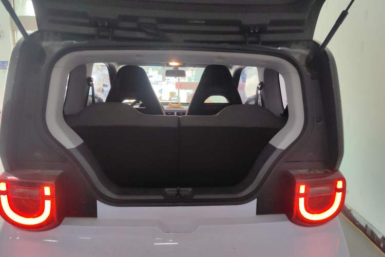 Used Chery QQ Ice Cream 2022 170km Sundae Phosphate Lithium-Ion