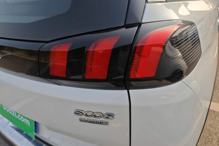 Used Peugeot 5008 2017 350THP 7-Seater Elite Edition