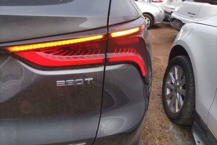 Used Changan CS75 PLUS 2020 1.5T Automatic Luxury Version
