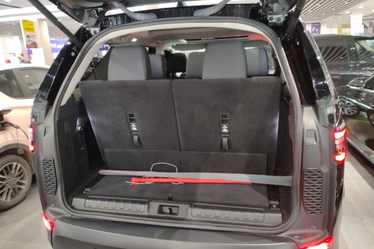 Used Land Rover Discovery 2019 3.0 SC V6 SE