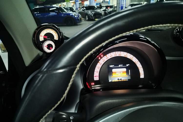 Used smart fortwo 2018 0.9T 66 kW Flowing Green Special Edition China V Standard