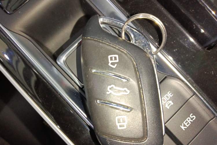 Used Roewe i6 MAX New Energy 2022 EV 500 Skyroof Flagship Edition