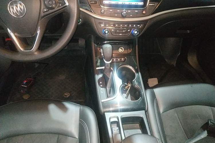 Used Buick Verano 2018 Sedan 20T Dual-Clutch Luxury Model
