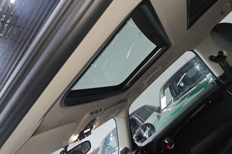 Used MINI MINI 2019 1.5T COOPER Classic Edition
