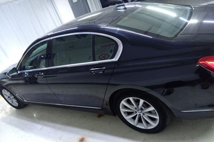Used BMW 7 Series 2017 730Li Luxury Model
