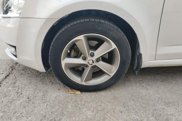 Used Skoda Octavia 2016 1.6L Automatic Chuanxing Edition
