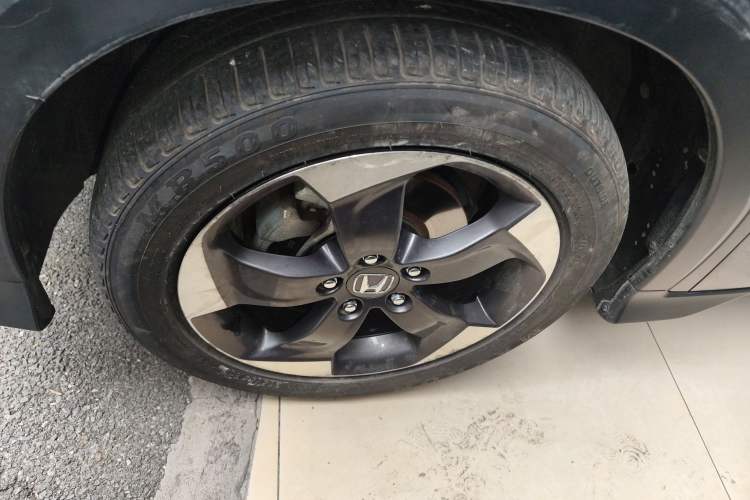 Used Honda Vezel 2015 1.8L CVT 2WD Luxury Model