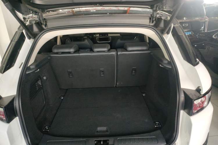 Used Land Rover Range Rover Evoque 2015 2.0T Five-Door Zhiyao Edition
