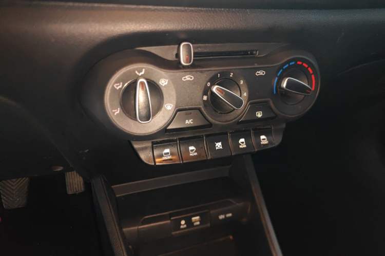 Used Kia Pegas 2017 1.4L Manual Fashion Edition Smart