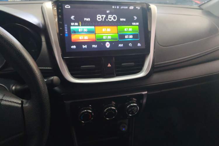 Used Toyota YARiS L 2016 Revised 1.5E CVT Charming Edition