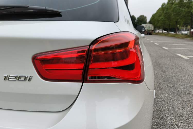 Used BMW 1 Series 2015 120i Leading Model
