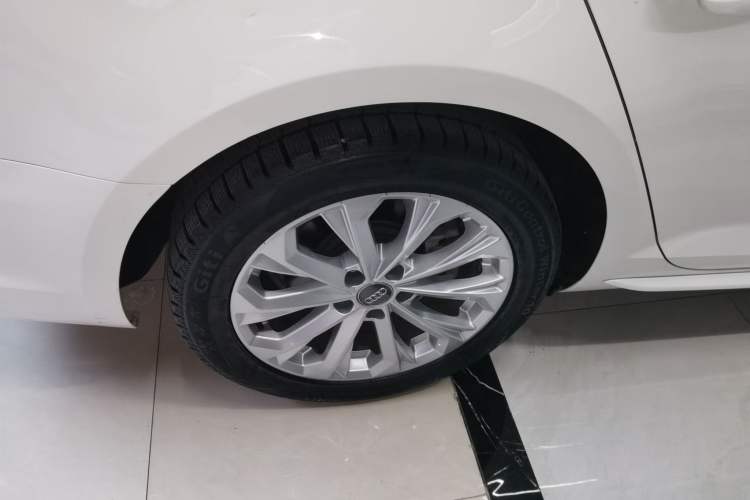 Used Audi A4L 2019 40 TFSI Ambition China VI