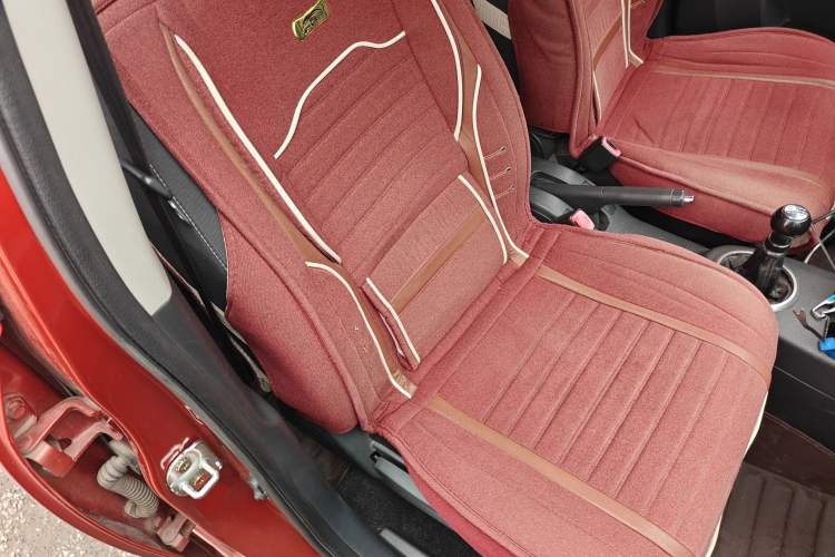 Used Suzuki SX4 2013 1.6L Manual CoolRide Model
