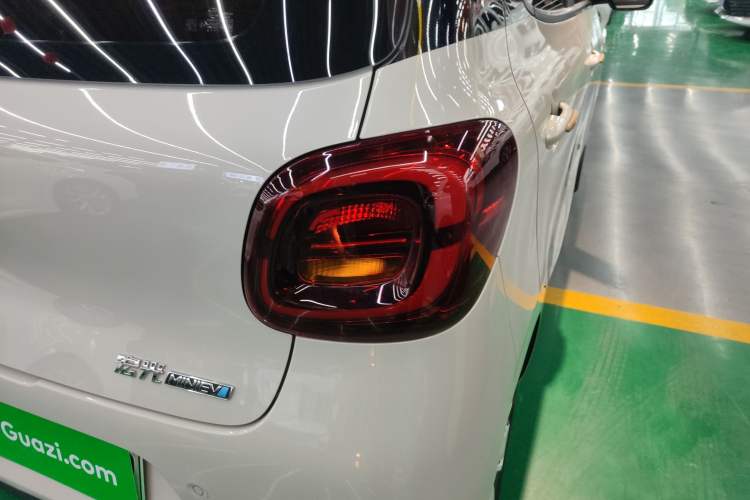 Used Wuling Hongguang MINIEV 2025 Four-Door Version Advanced Edition
