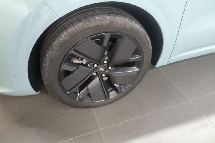 Used Li Auto L6 2025 Pro Smart Refresh Edition