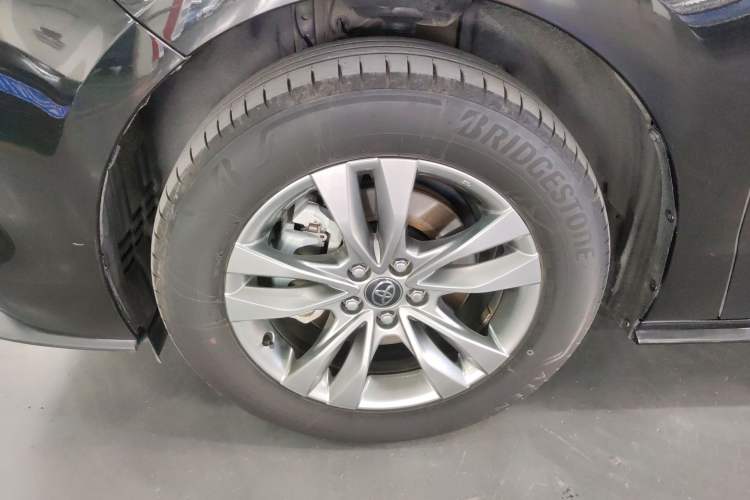 Used Toyota Sienna 2024 2.5L Hybrid Luxury Edition
