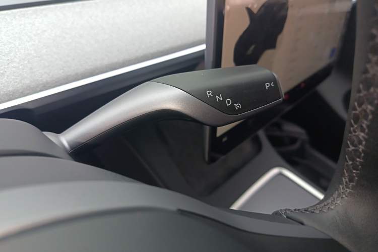 Used Tesla Model Y 2024 Rear-Wheel-Drive Version