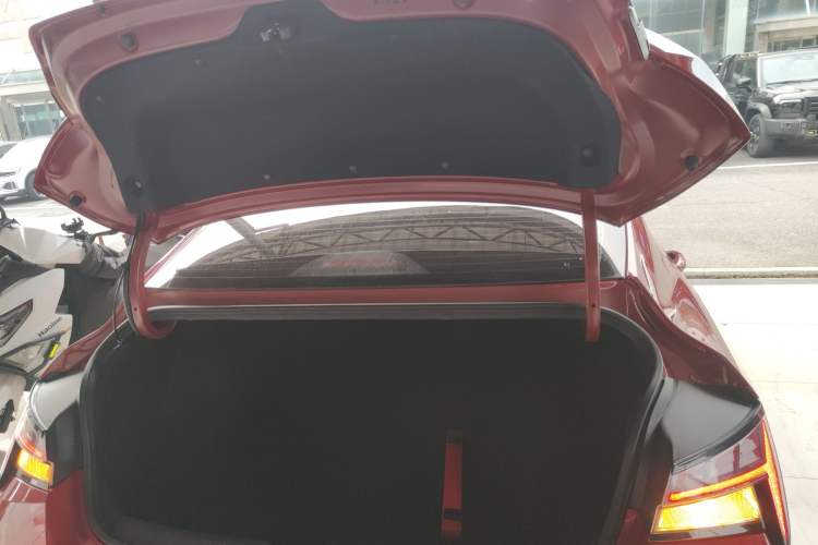 Used Hyundai Elantra 2021 1.5L CVT GLX Elite Edition
