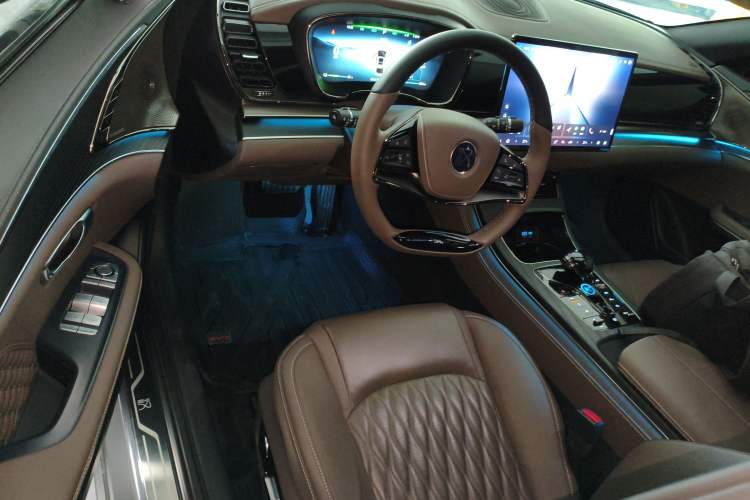 Used BYD Han 2024 DM-i Glory Edition 121KM Premium Model