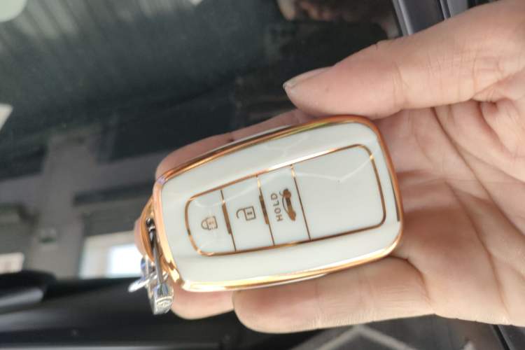 Used Toyota Avalon 2023 2.0L Premium Edition
