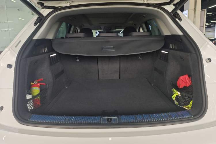 Used Audi Q5L 2022 40T Luxury Dynamic Model