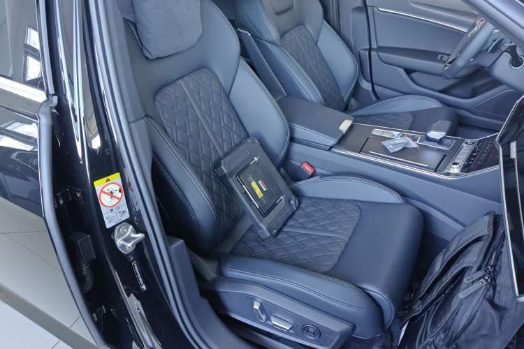 Used Audi A6L 2025 Restyled 45 TFSI quattro Prestige Dynamic Edition
