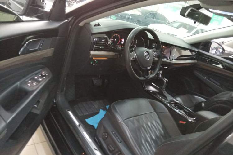 Used Volkswagen Passat 2019 380TSI Luxury Edition China VI Standard
