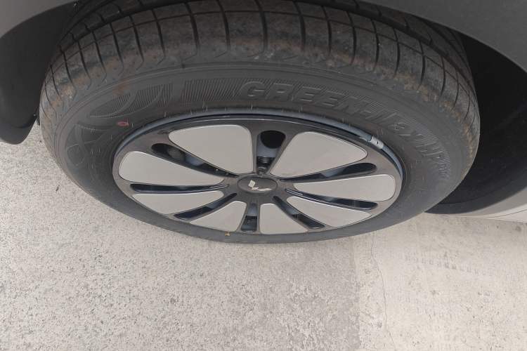 Used Wuling Bingo 2024 333 km Enjoyment Version
