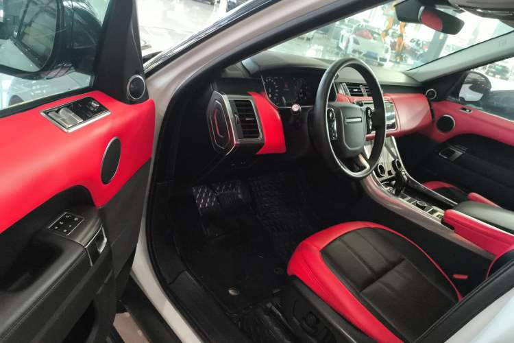 Used Land Rover Range Rover Sport 2020 3.0 L6 SE
