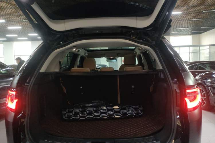 Used Land Rover Discovery Sport 2024 Luxury Custom Edition