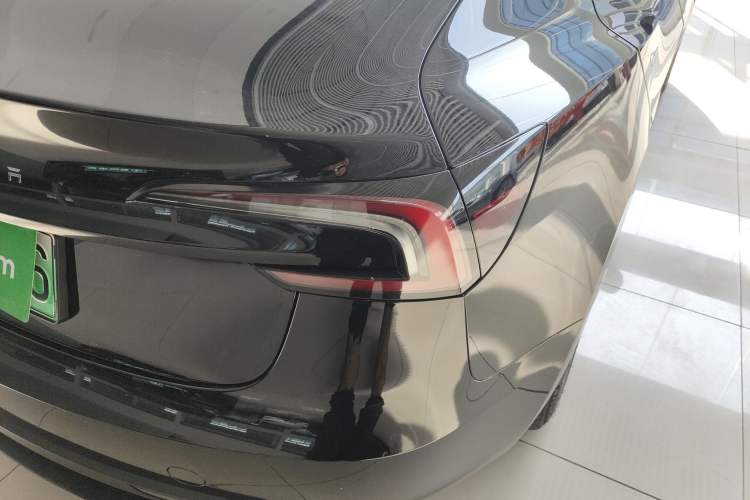 Used Tesla Model 3 2023 Long-Range All-Wheel-Drive Version
