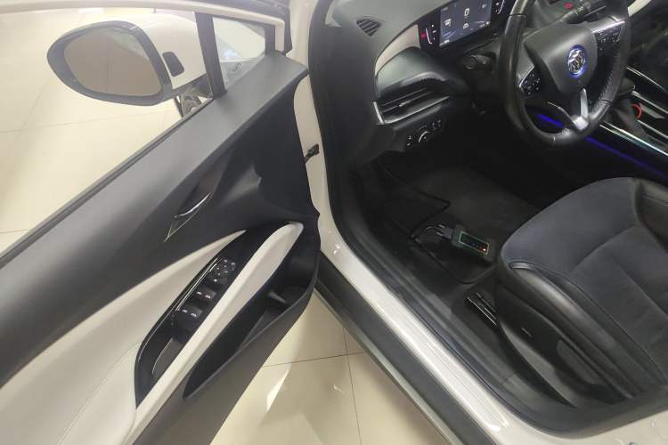 Used Buick Velite 6 2019 Connected & Smart
