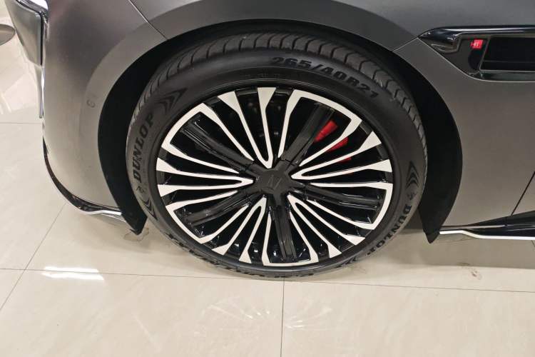 Used  12 2024 650 Three-Laser Four-Wheel Drive Performance Edition
