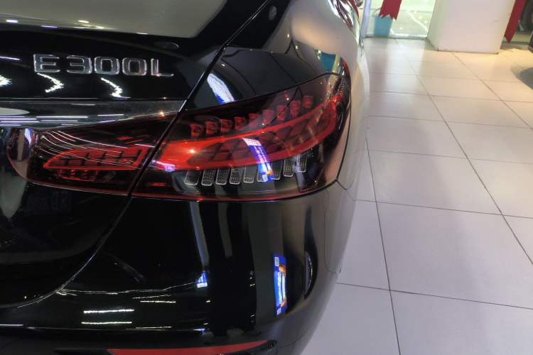 Used Mercedes-Benz E-Class 2022 Updated E 300 L Luxury Edition
