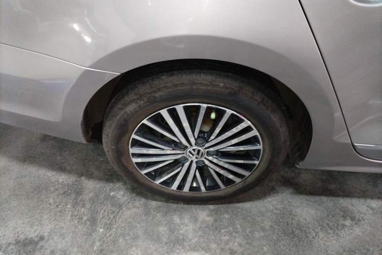 Used Volkswagen Sagitar 2017 230TSI Automatic Luxury Edition
