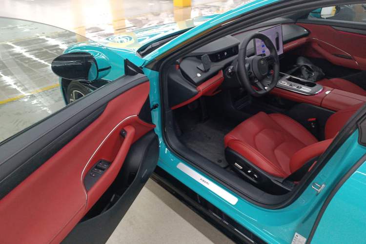 Used  SU7 2024 Rear-Drive Long-Range Intelligent Driving Version
