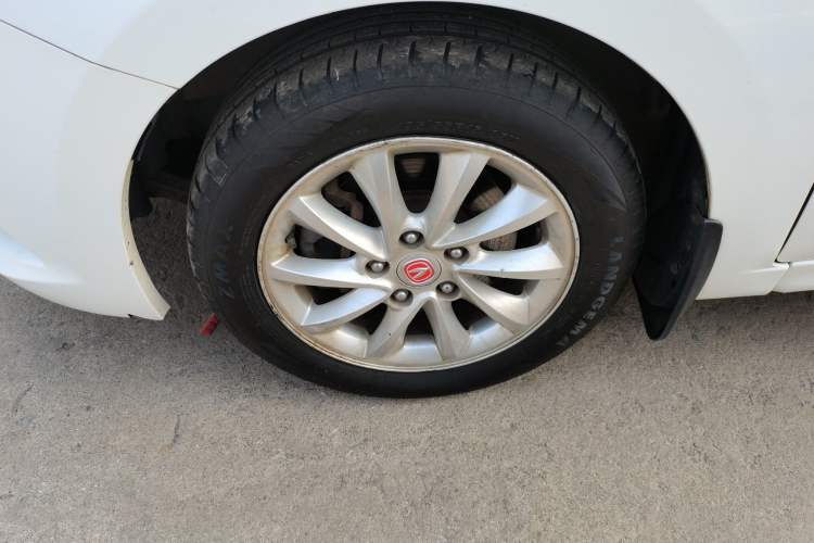 Used Changan Alsvin V7 2016 1.6L Manual LeShang Model China V Standard