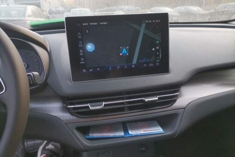 Used Hongqi E-QM5 2022 431 km Charge & Enjoy Edition
