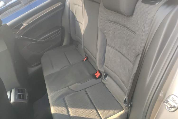 Used Volkswagen Golf 2014 1.6L Automatic Comfort Model