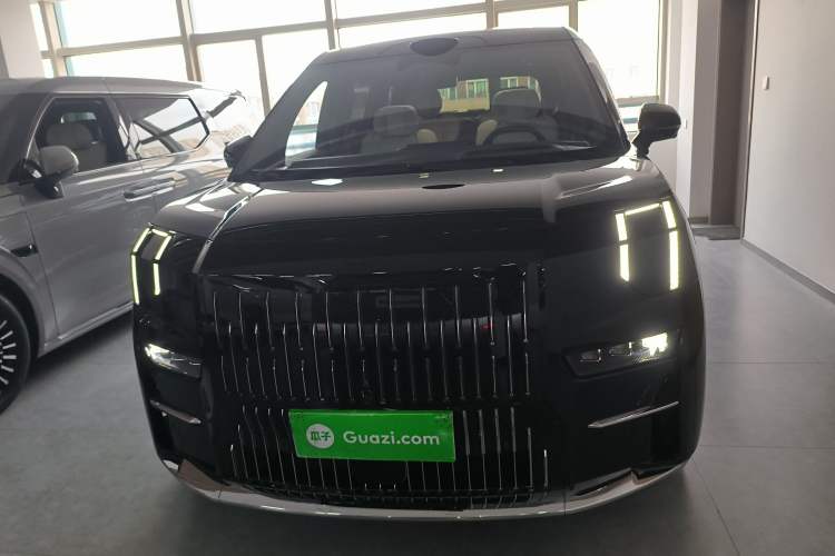 Used Zeekr 009 2024 Six-Seat Executive Version 4WD 108 kWh
