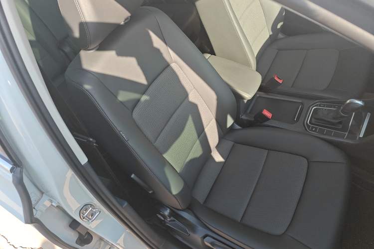 Used Volkswagen Golf Sportsvan 2018 230TSI Automatic Trend Edition
